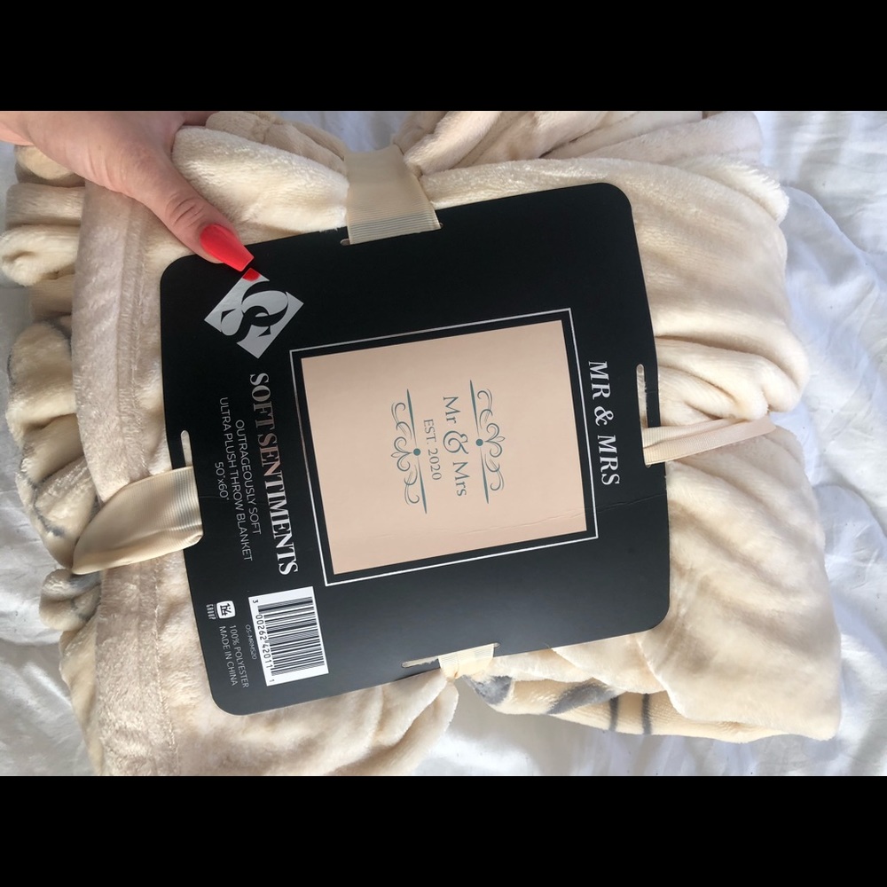 Mr and mrs 2020 blanket